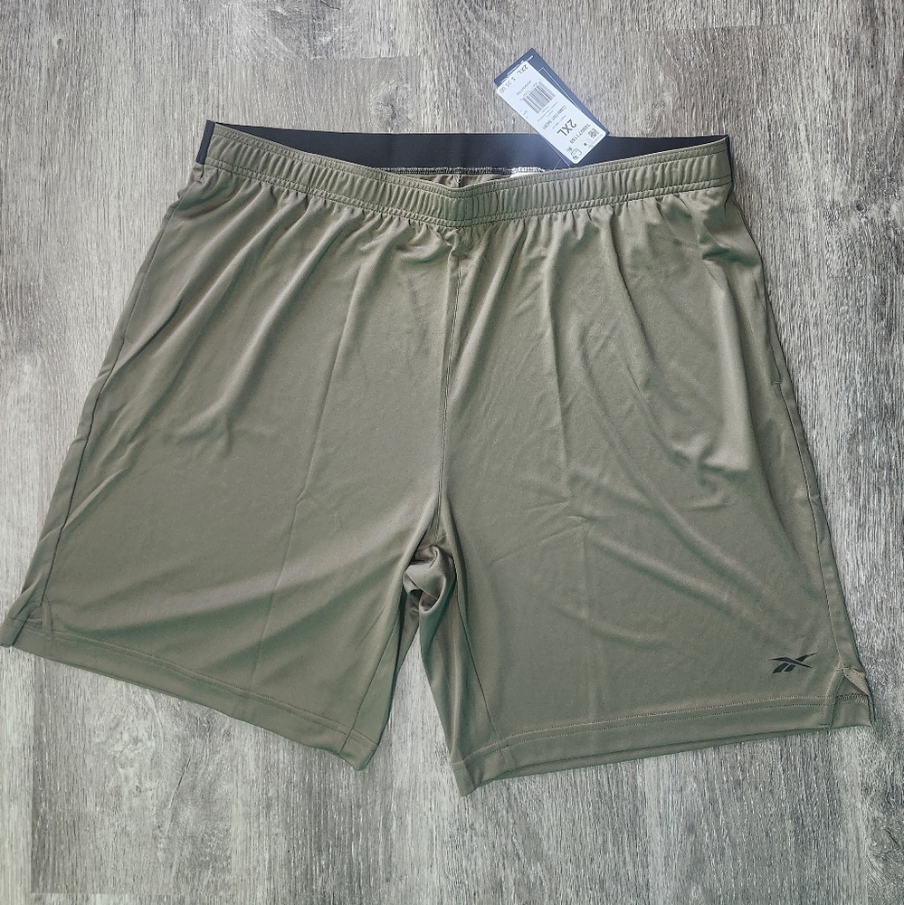 Reebok Green Athletic Shorts Lightweight Performance Fit